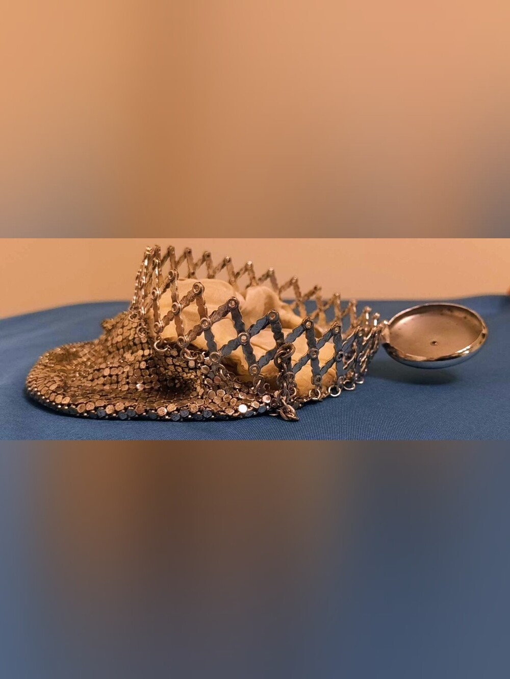 ​VTG 1920s Whiting & Davis Mesh Gate-Top Beggar’s Bag Purse Rhinestone Lid - Picture 3 of 11